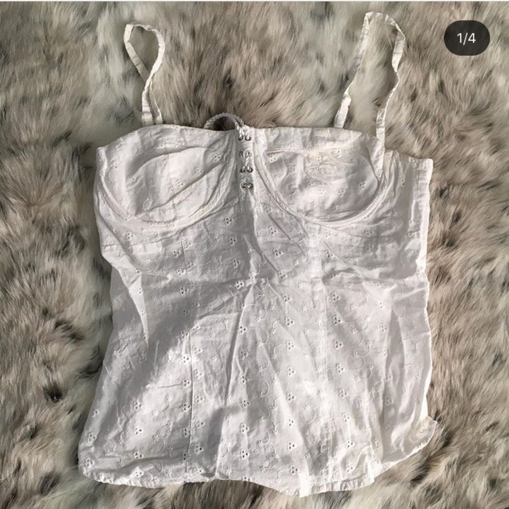 white tank